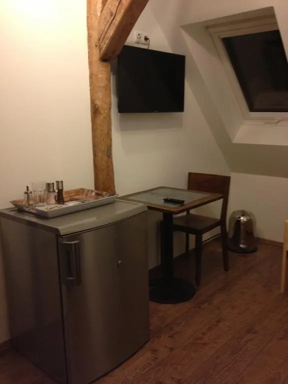 Old Town Guesthouse Erlangen contacts